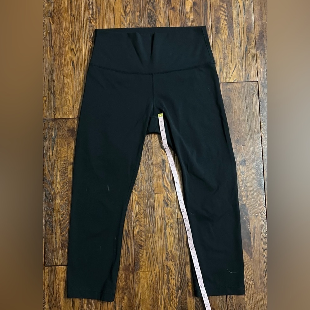 LULULEMON Wunder Under Crop High Rise Full-On Luxtreme in Black Size 6 - Picture 6 of 9